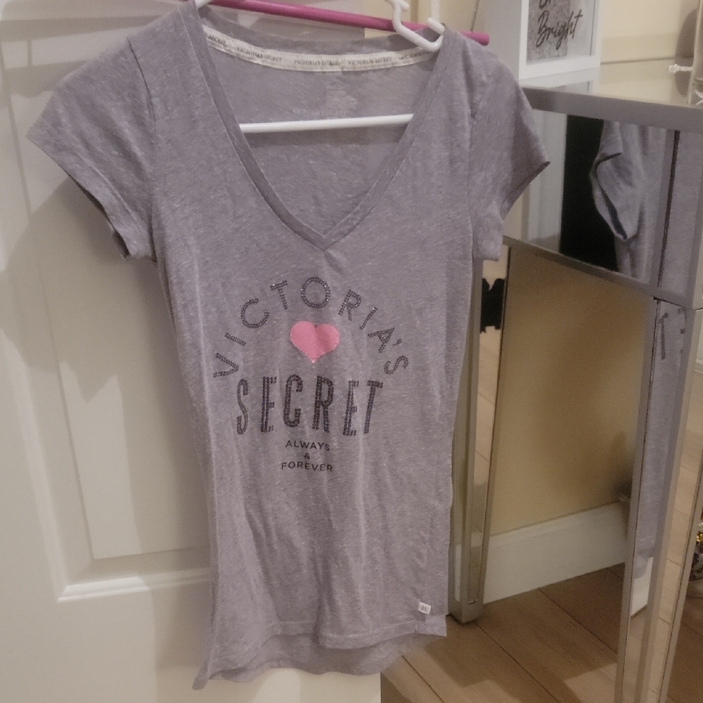 Victoria's Secret Heather Gray V-Neck Tee With Bling Writting. Size XS.